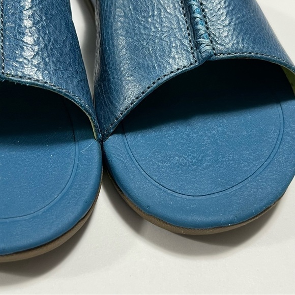 🆕 Twisted X Women's Red Buckle Sandals Slide in Ocean Blue - Picture 7 of 12
